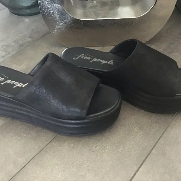 Free People Black Platform Slide Sandals - Picture 5 of 9